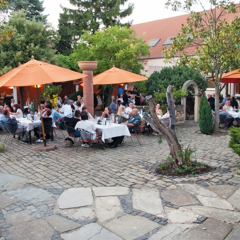 Diskussion zu Verlagsthemen beim Essen